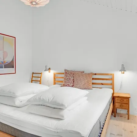 Ferienhaus 4 Bedroom Gorgeous In