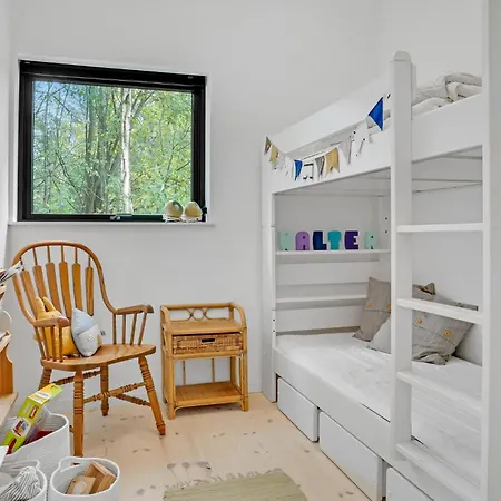 Holiday home 4 Bedroom Gorgeous In