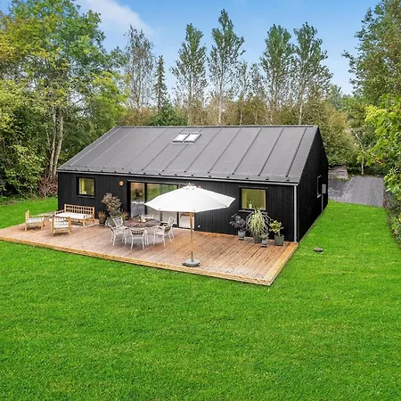 Holiday home 4 Bedroom Gorgeous In Vig