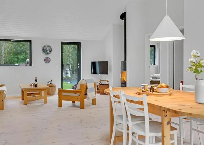Сasa de vacaciones 4 Bedroom Gorgeous In *