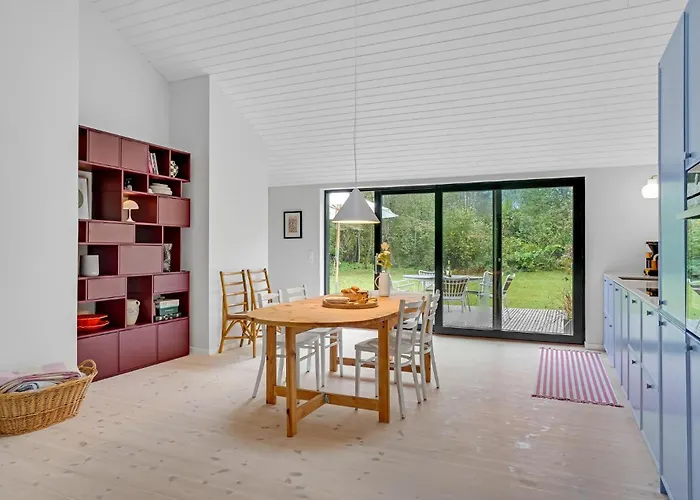 4 Bedroom Gorgeous In *